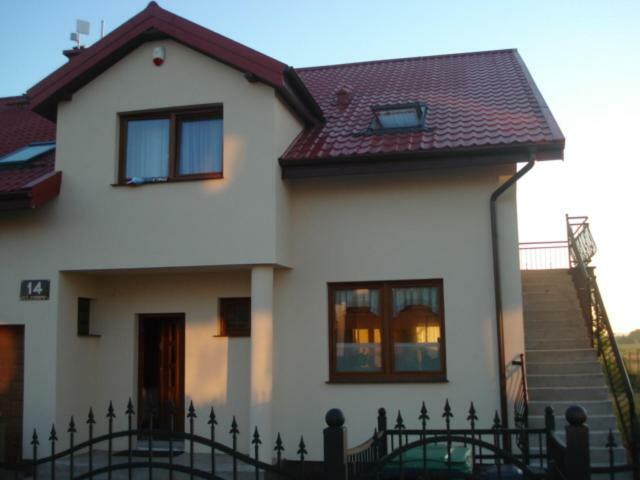 Pokoje Goscinne R10 Рева Екстериор снимка